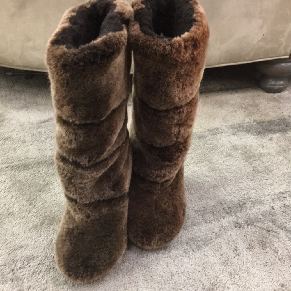 5 Shearling Fur Boots by Tory Burch Wedges Kiki - Picture 2 of 8
